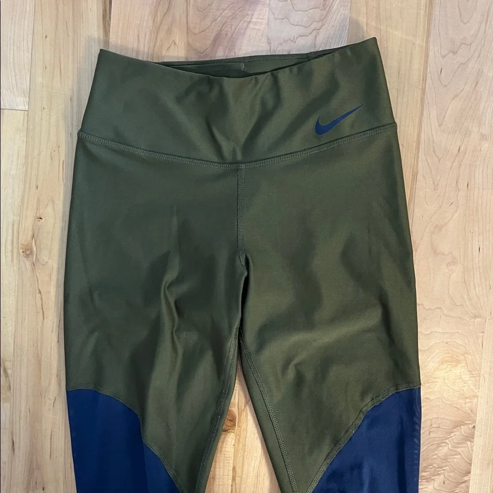 Nike Dri Fit Women's Olive, Navy, and Gray Leggings Size XS